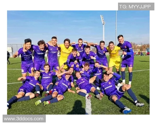 小国足球崛起之路揭秘十年青训计划的成功与挑战 小国足球崛起之路揭秘十年青训计划的成功与挑战